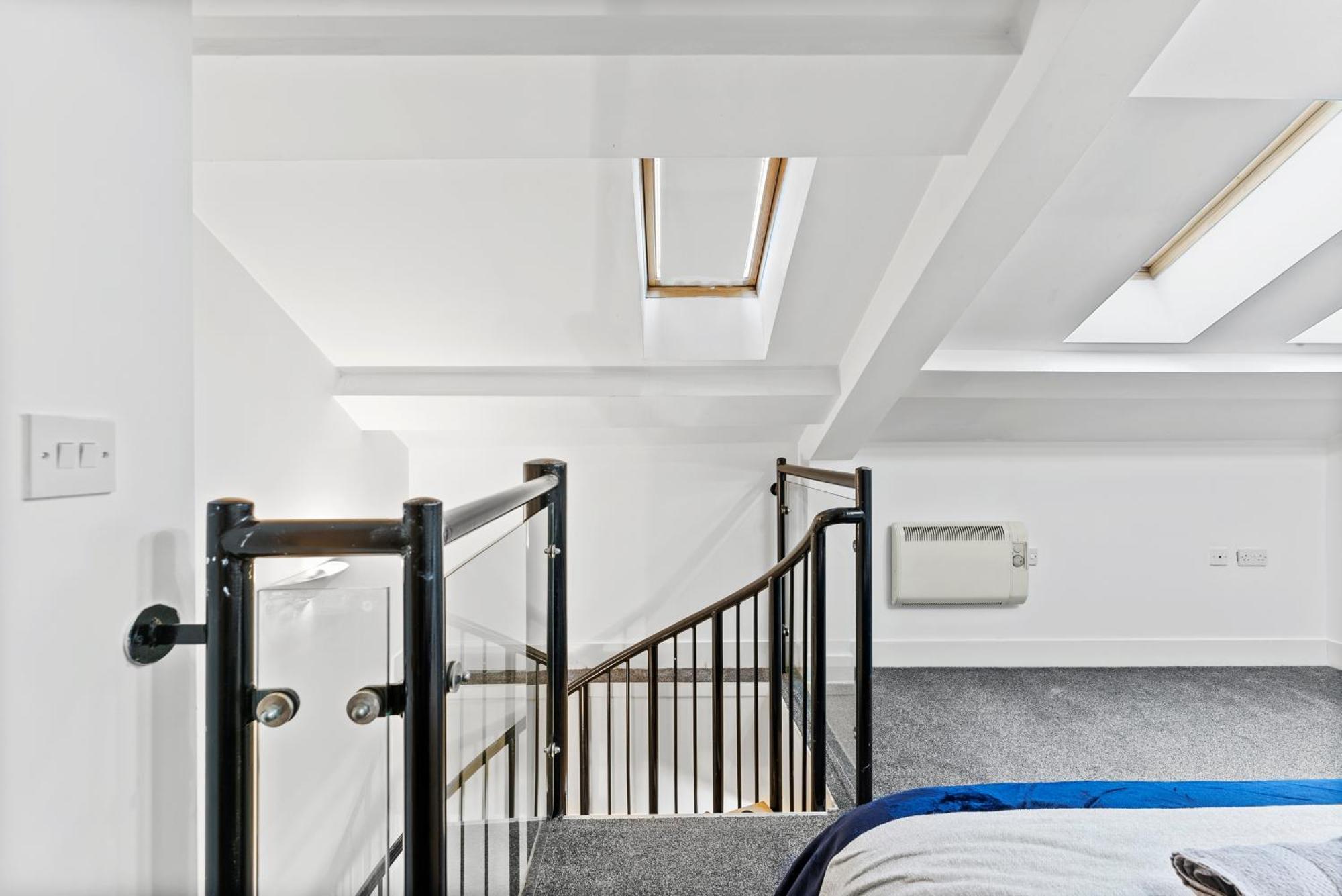 30 Percent Off! Lovely Yorkshire Duplex - Sleeps 6 - Netflix Dewsbury Exterior photo